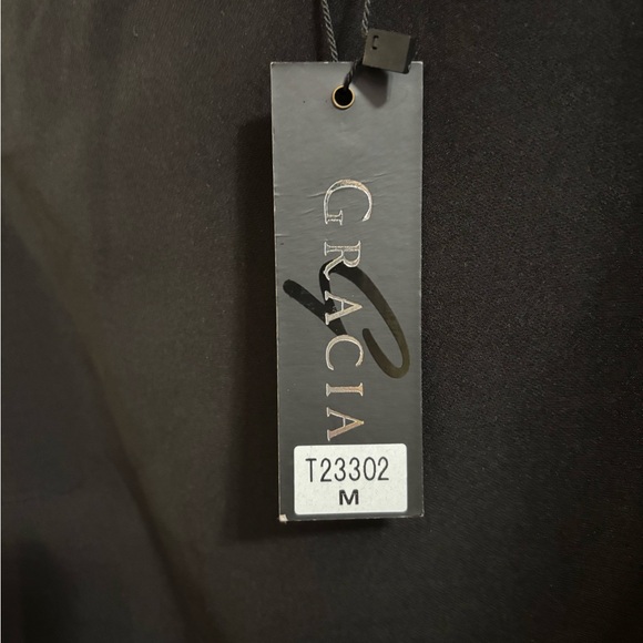 NWT Gracia Black Blouse with White Checkered Ruffle Sleeves - Picture 4 of 4